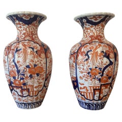 Gran pareja de jarrones imari japoneses antiguos de gran calidad
