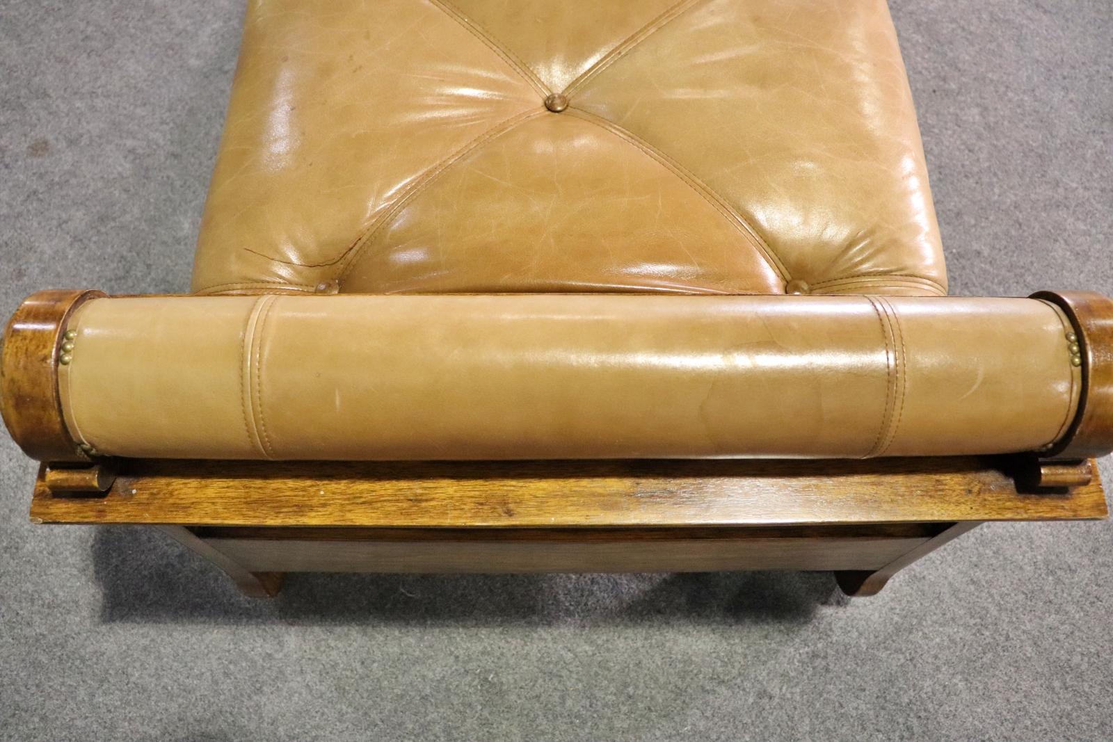 Feine Qualität Louis Phillipe Stil Nussbaum Leder Fainting Couch Tagesbett Chaise  im Angebot 6