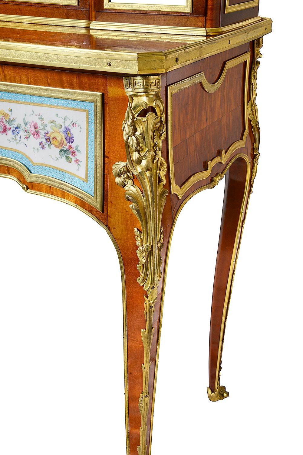 XIX secolo Bonhuer du juer Luigi XVI di alta qualità, 1880 circa. in vendita