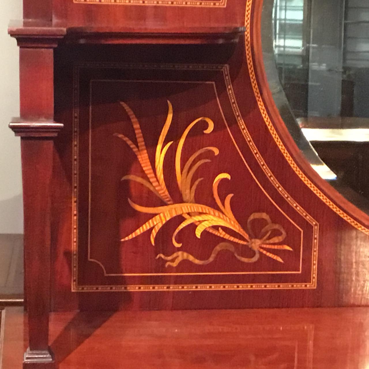 Fine Quality Mahogany Inlaid Edwardian Period Display Cabinet 9