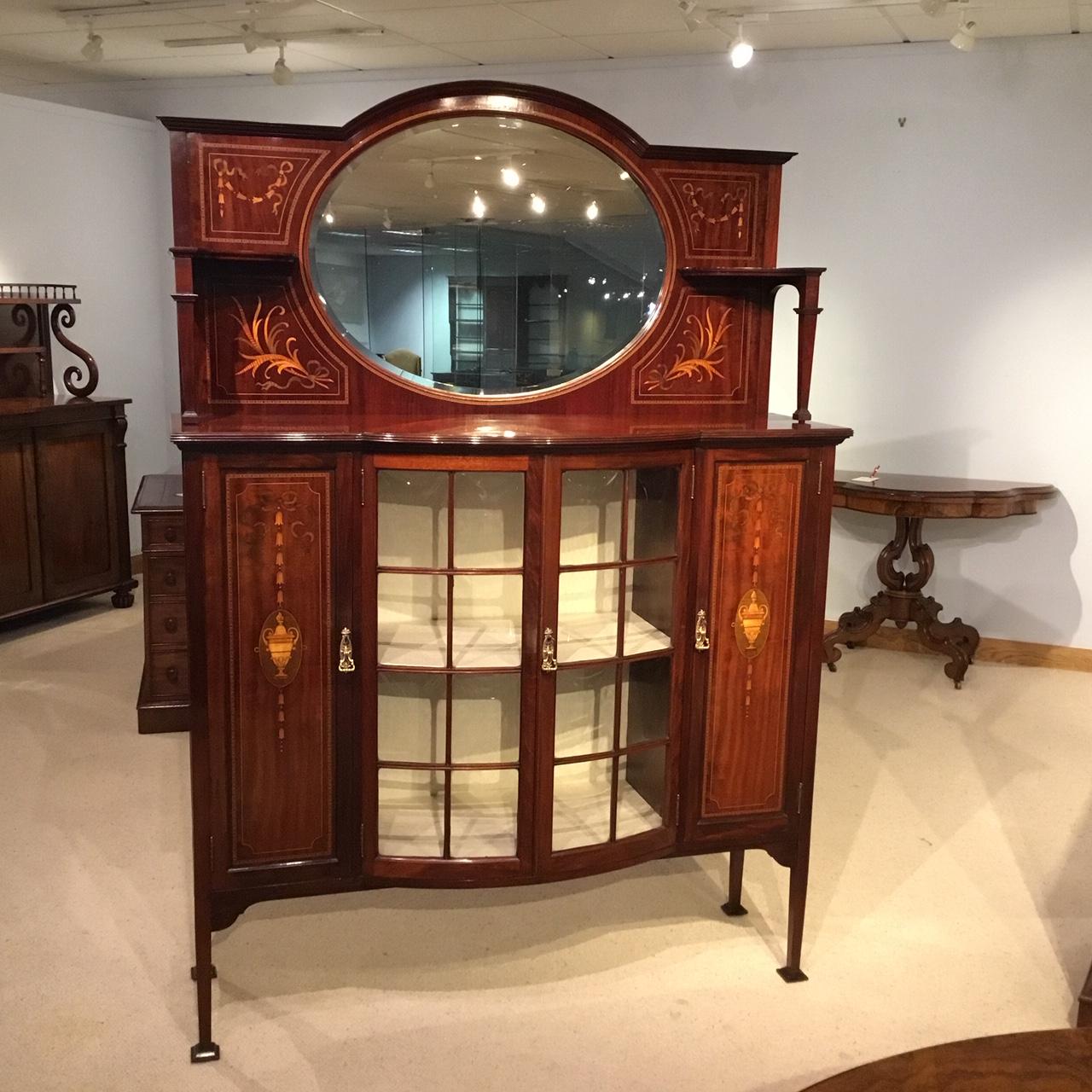 Fine Quality Mahogany Inlaid Edwardian Period Display Cabinet 10