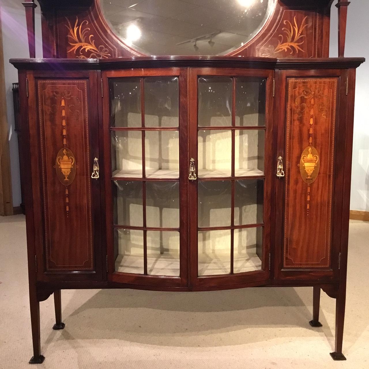 Fine Quality Mahogany Inlaid Edwardian Period Display Cabinet 12