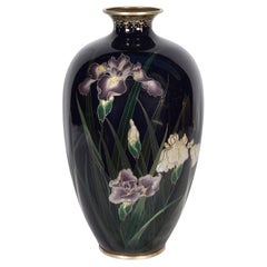 Vase cloisonné japonais d'époque Meiji de belle qualité.