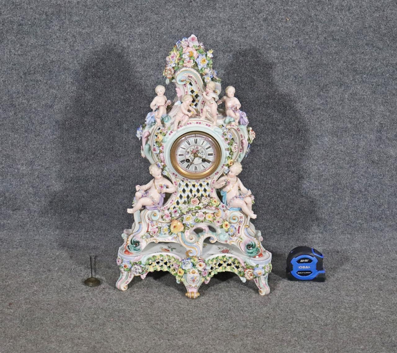 Louis XV Fine Quality Meissen Figural Mantel Clock