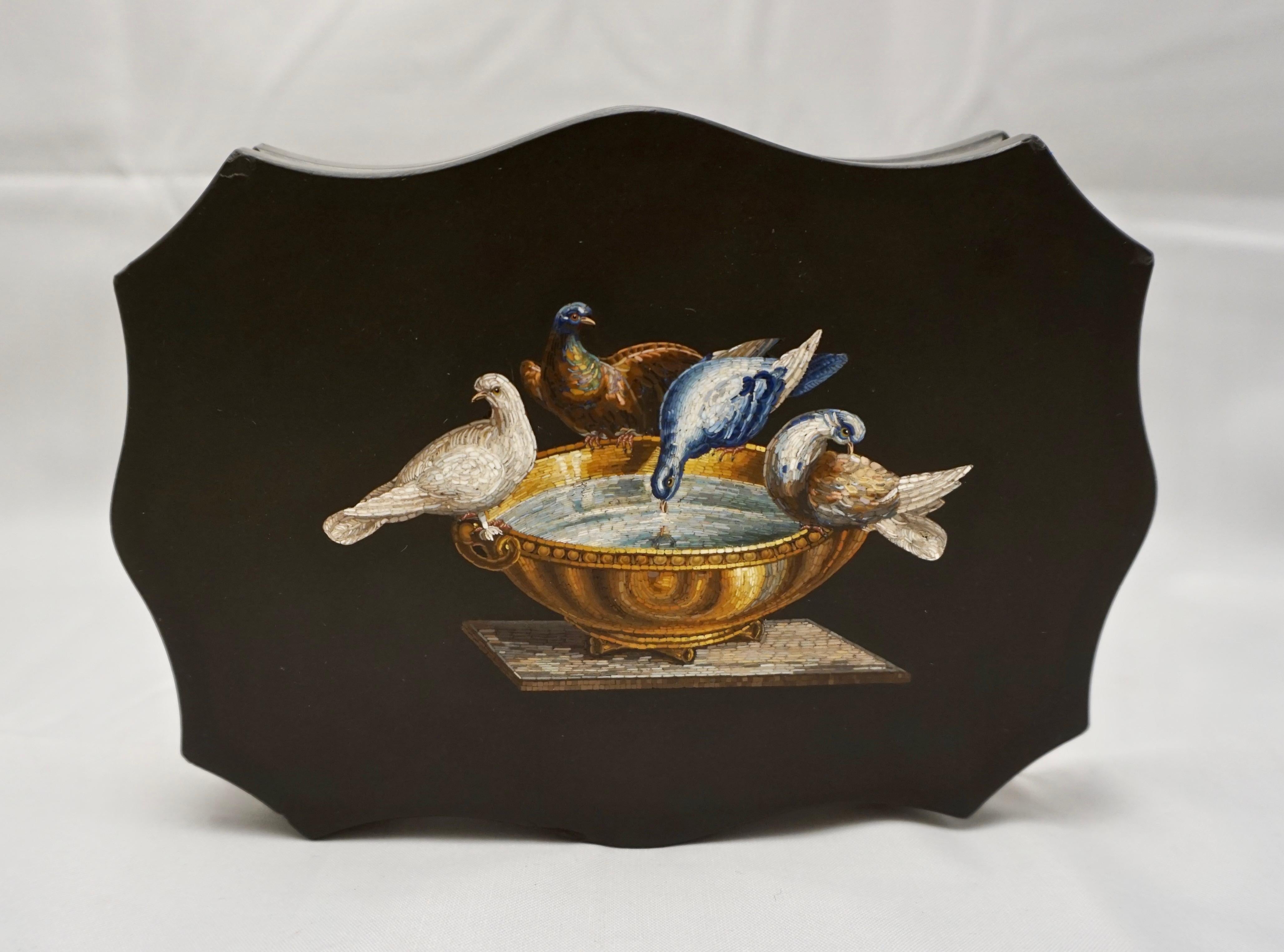 Italian Fine Quality Micromosaic Paperweight Depicting Pliny's Doves