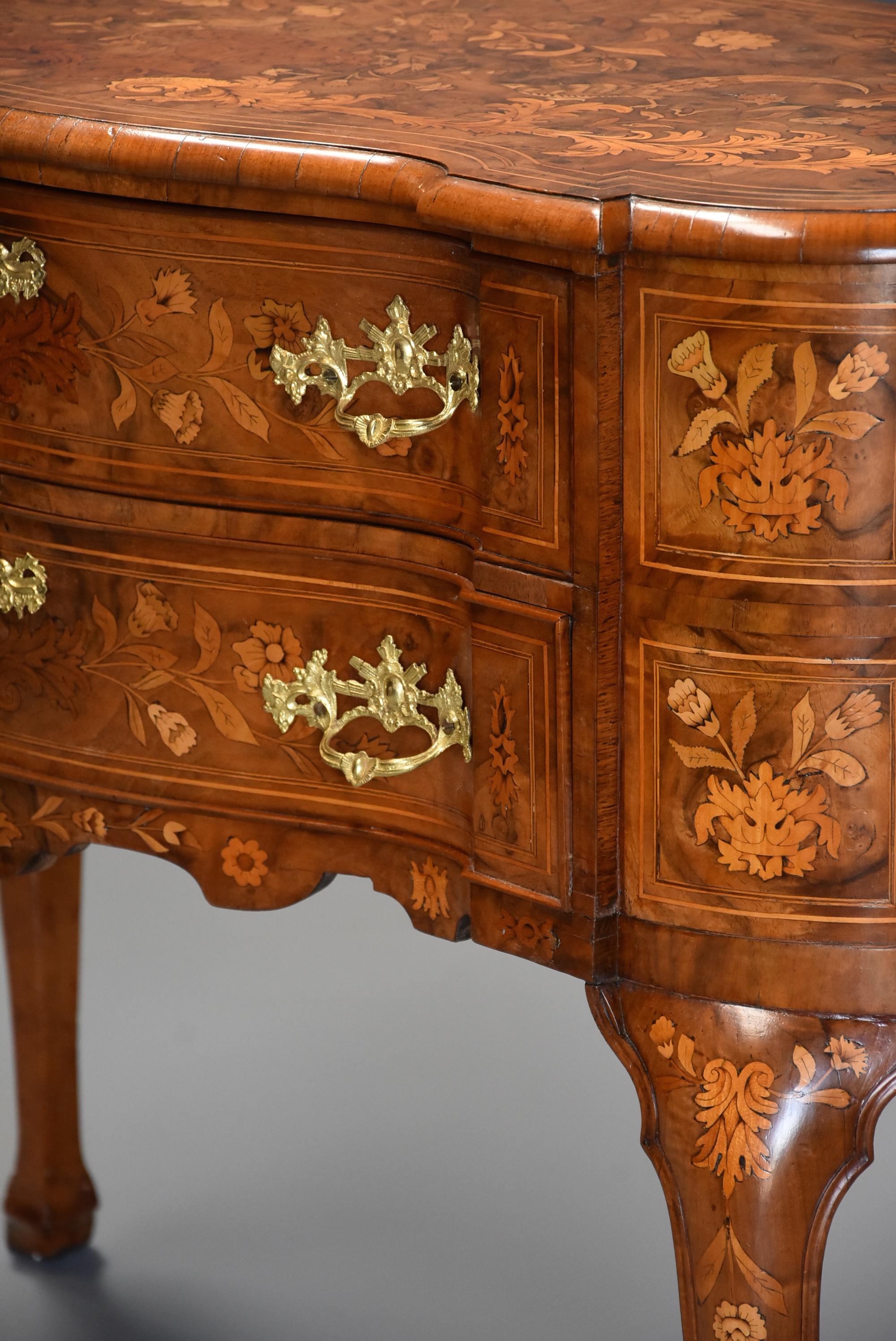 Fine Quality Mid-19th Century Floral Marquetry Walnut Lowboy of Serpentine Form For Sale 6
