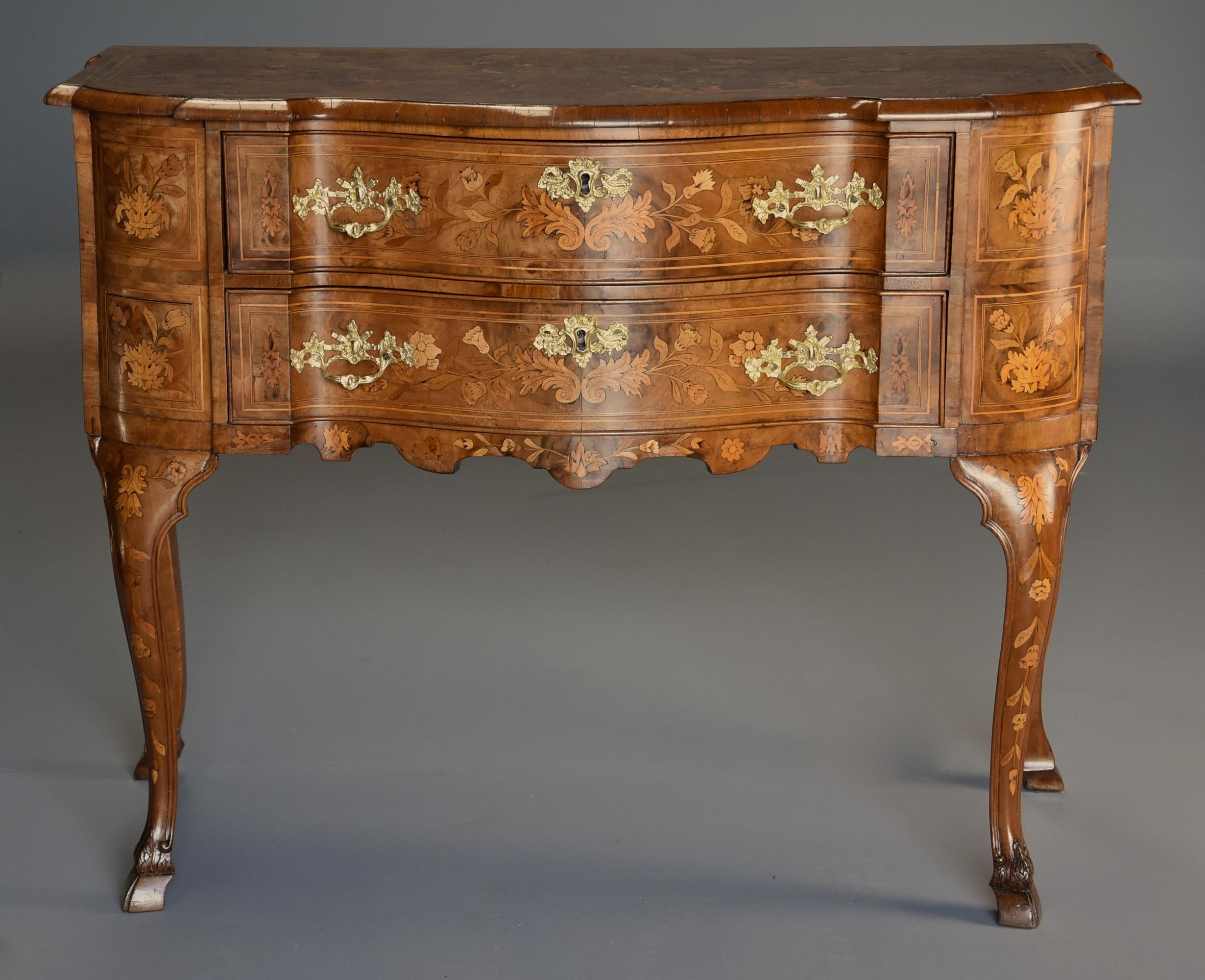 Fine Quality Mid-19th Century Floral Marquetry Walnut Lowboy of Serpentine Form In Good Condition For Sale In Suffolk, GB