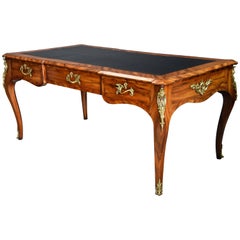 Fine Quality Mid-19th Century Goncalo Alves Bureau Plat in the French Style