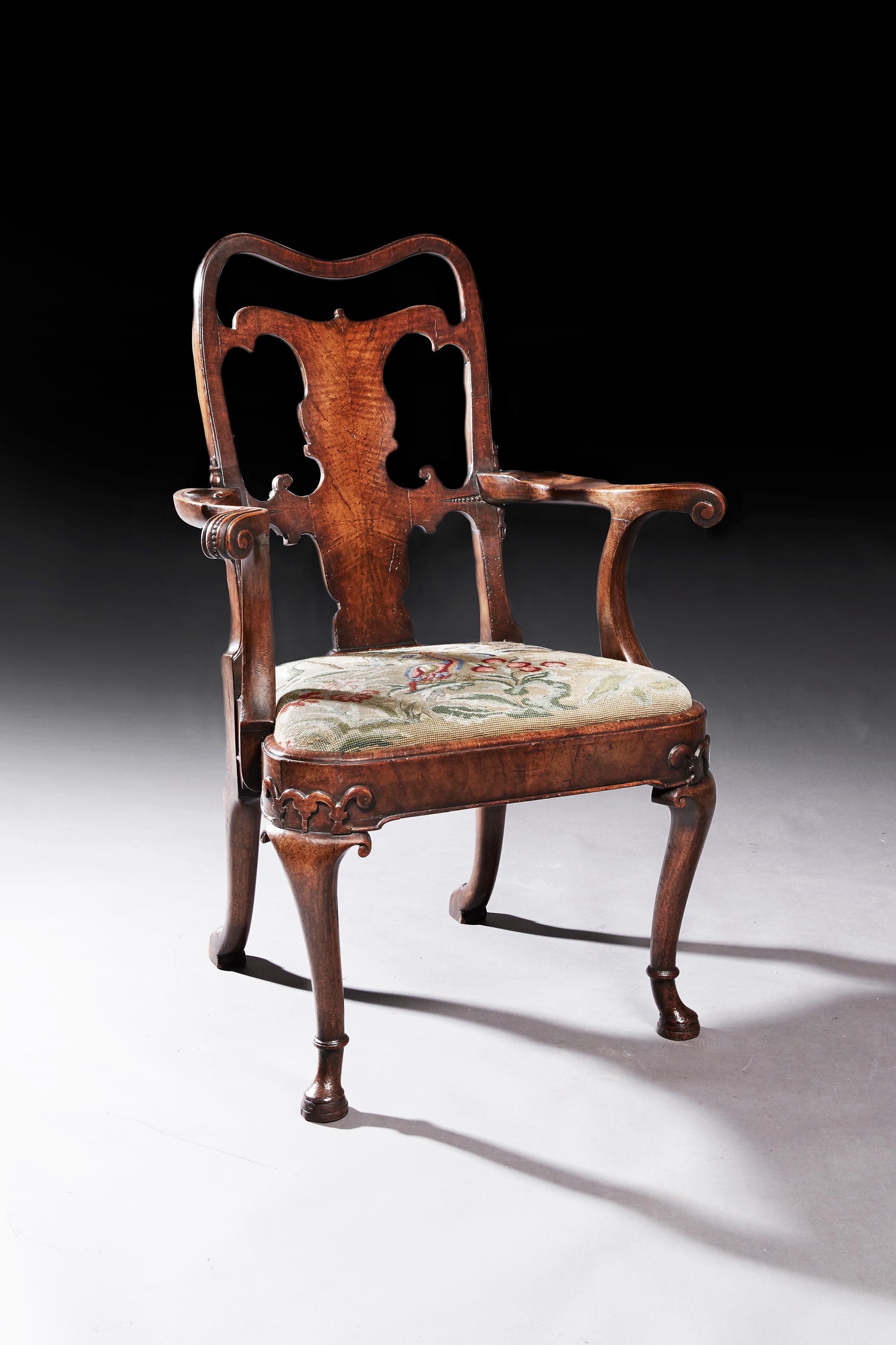 Georgian Fine Quality Mid 19th Century Walnut Open Armchair