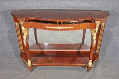 Mesa consola de estilo ruso con león de bronce ormolu y espejo de gran calidad