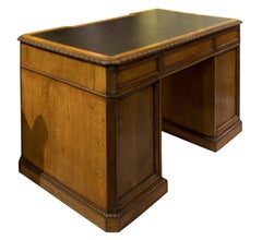 Fine Quality Oak Pedestal Desk, circa 1870