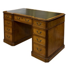 Antique Fine Quality Oak Pedestal Desk, circa 1870