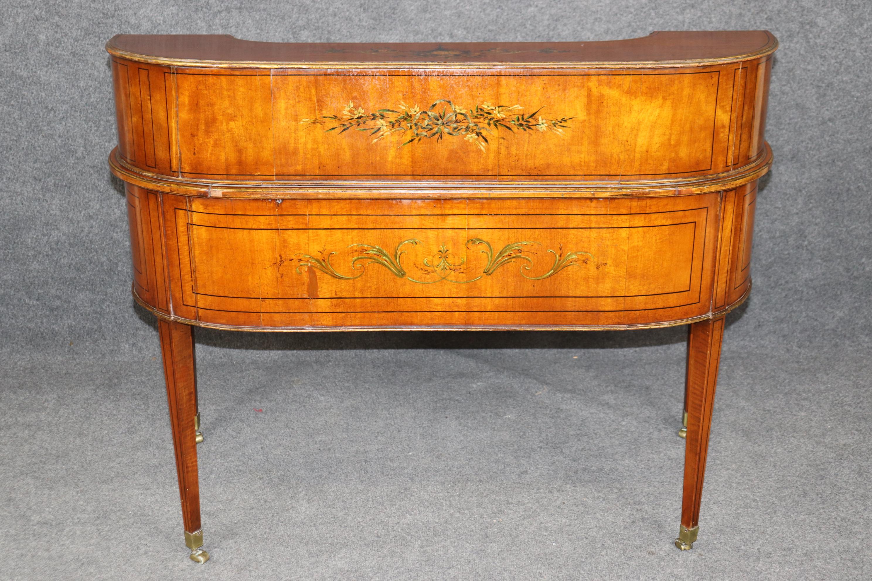 Carlton House-Schreibtisch in hoher Qualität, bemalter englischer Adams-Satinholz, Carlton (Frühes 20. Jahrhundert) im Angebot