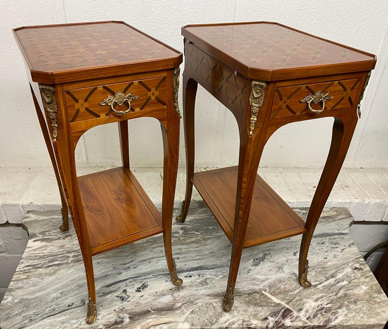 Satinwood Fine Quality Pair French Marquetry Bedside Lamp Tables