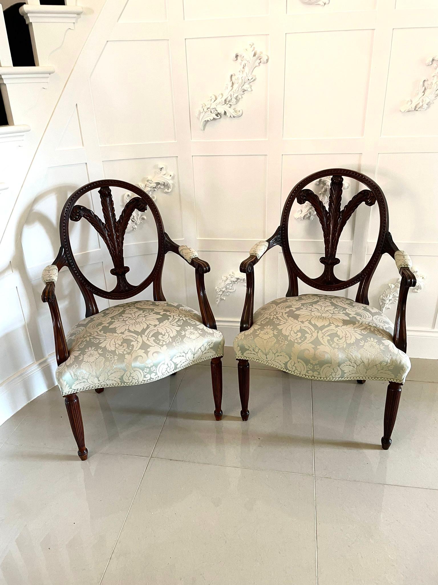 Fine Quality Pair of Antique Carved Mahogany Armchairs For Sale 3