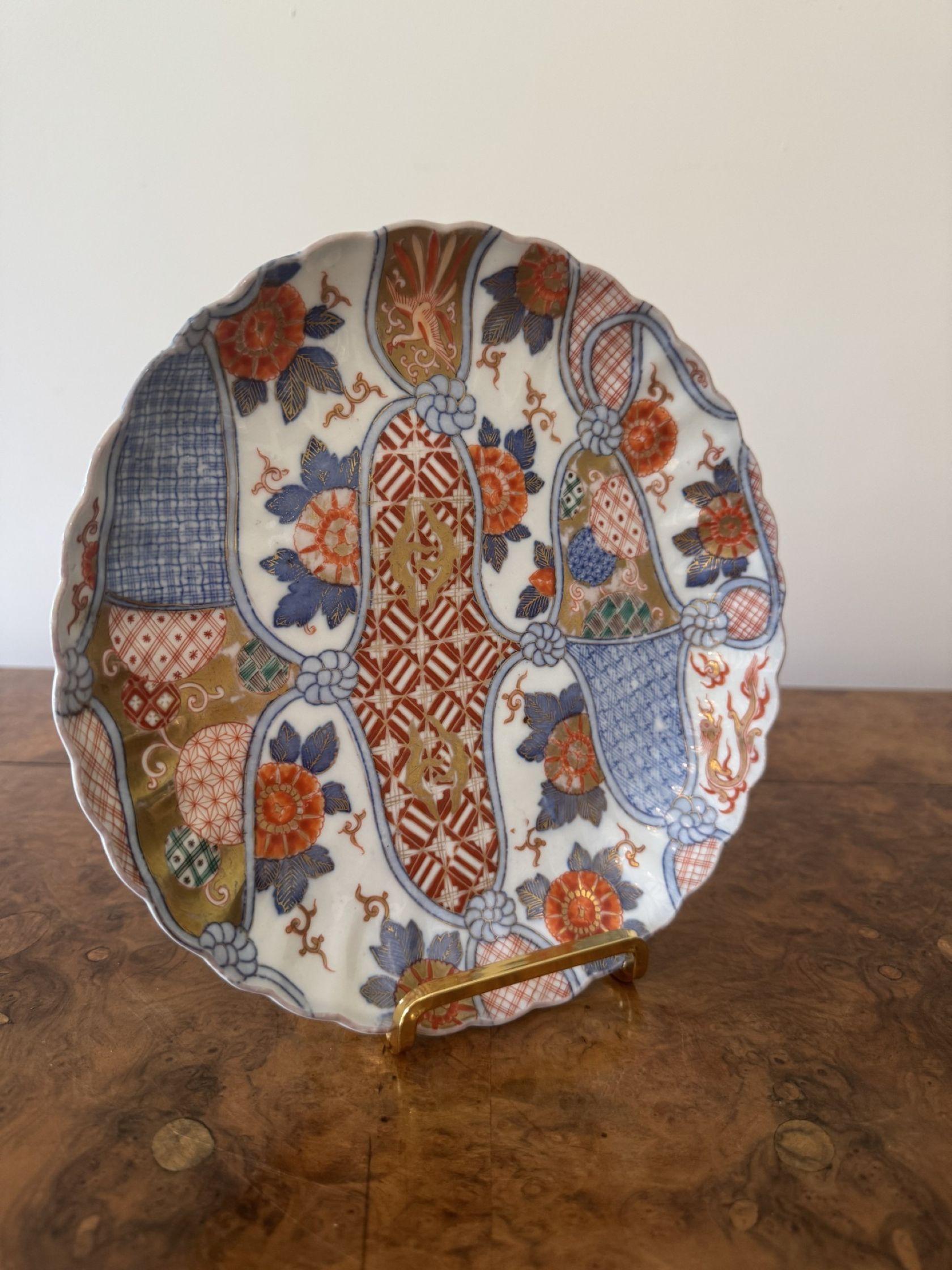 Paar antike japanische Imari-Teller von hoher Qualität (Japanisch) im Angebot