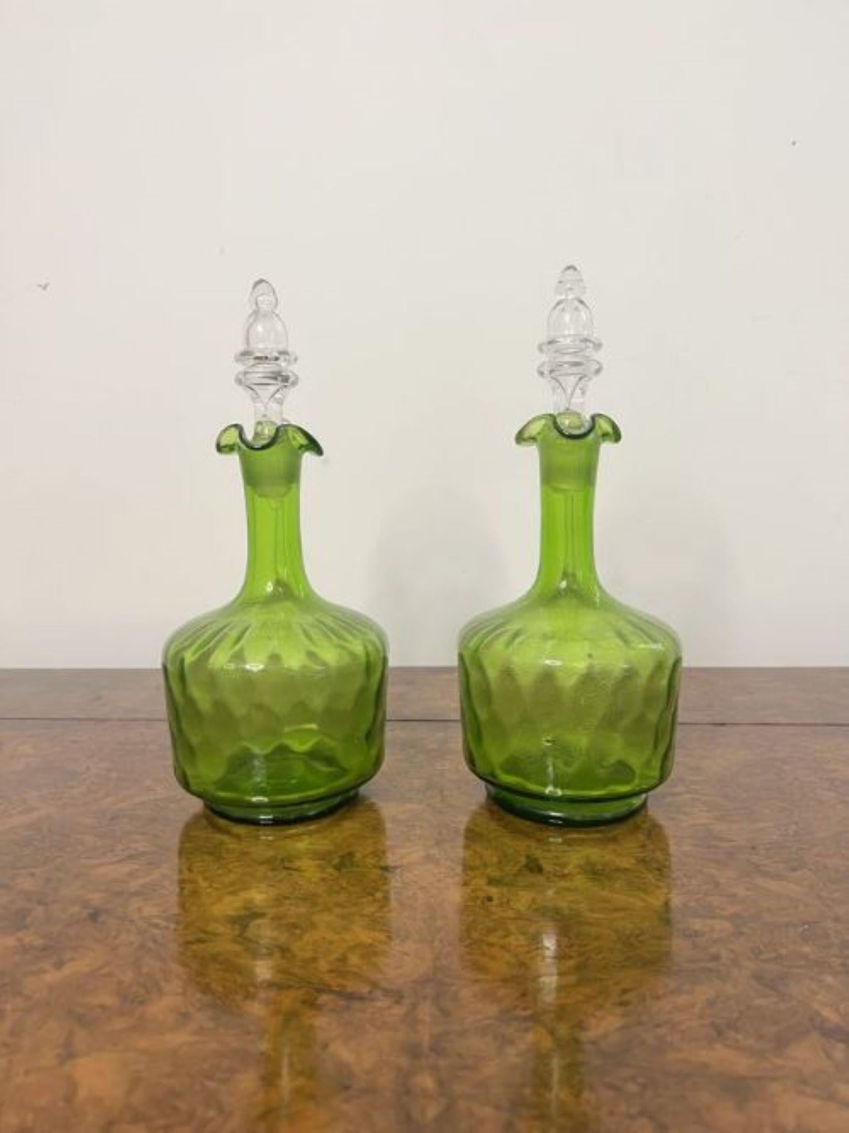Fine quality pair of antique Victorian green glass decanters  In Good Condition In Ipswich, GB