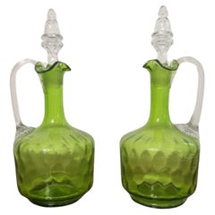 Paire de carafes antiques victoriennes en verre vert de qualité supérieure 