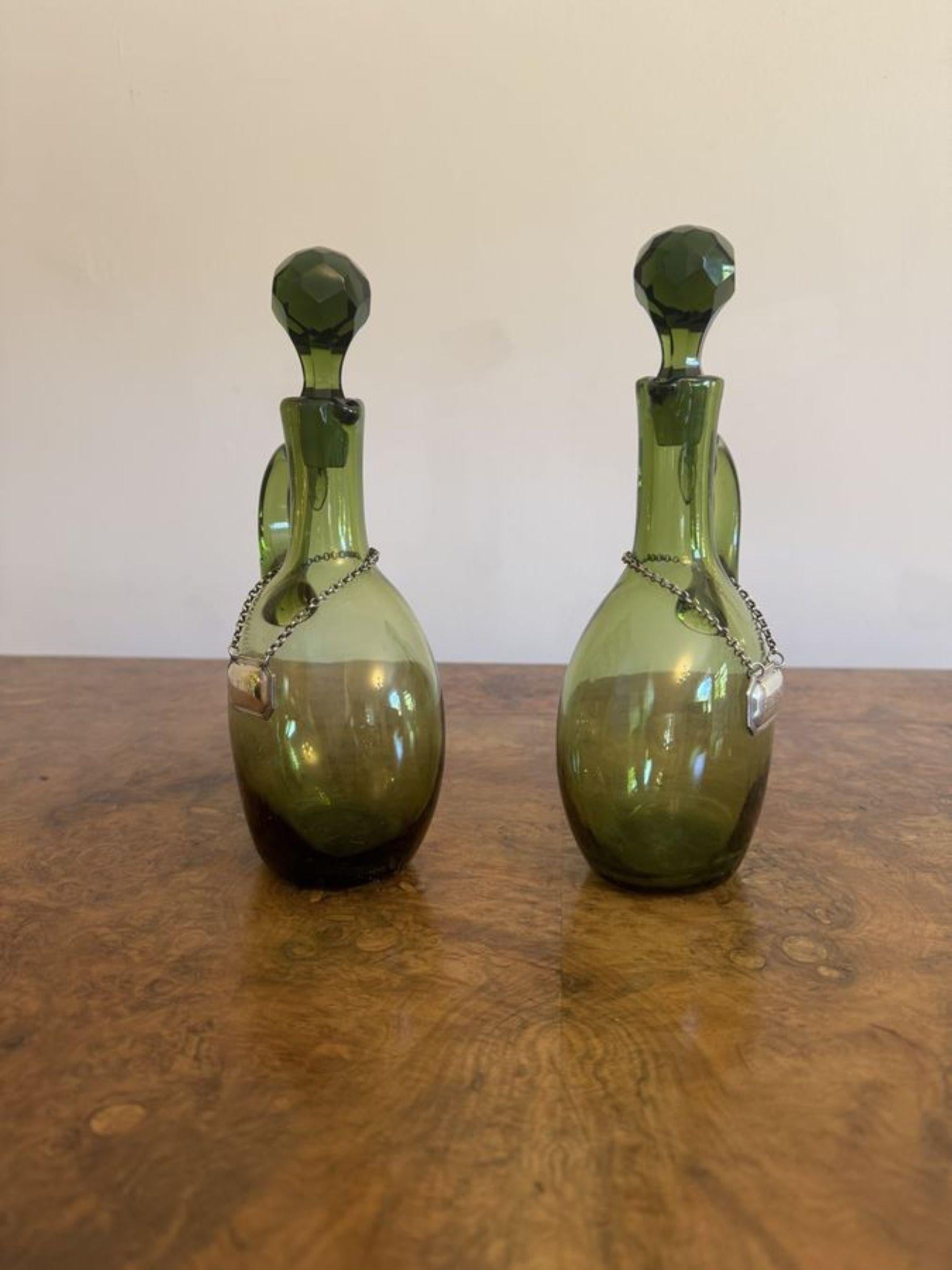 Fine quality pair of antique Victorian green glass spirit decanters In Good Condition For Sale In Ipswich, GB