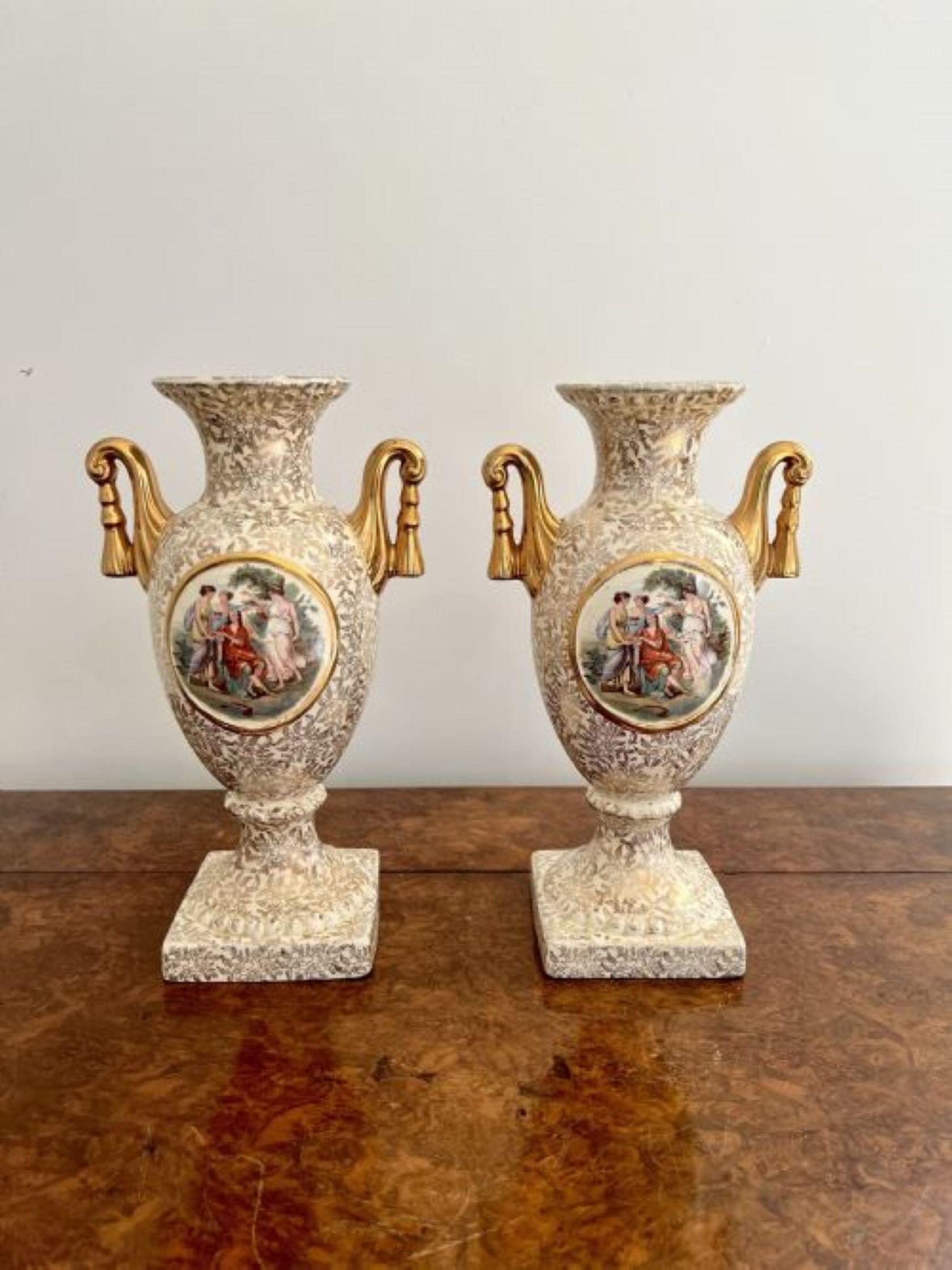 Paar antike viktorianische Vasen von hoher Qualität  (Viktorianisch) im Angebot