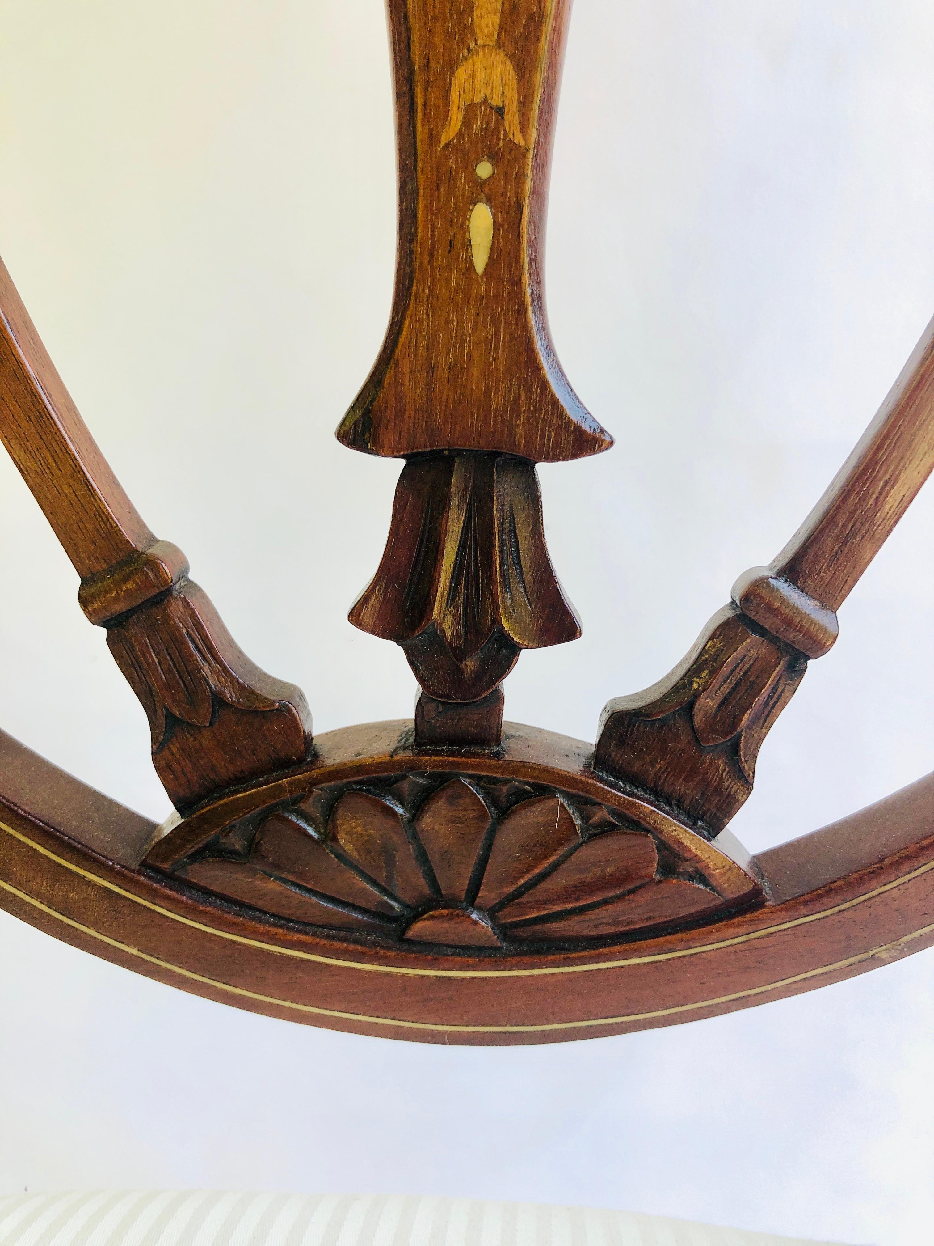 Other Antique Quality Pair of Inlaid Mahogany Victorian Side Chairs
