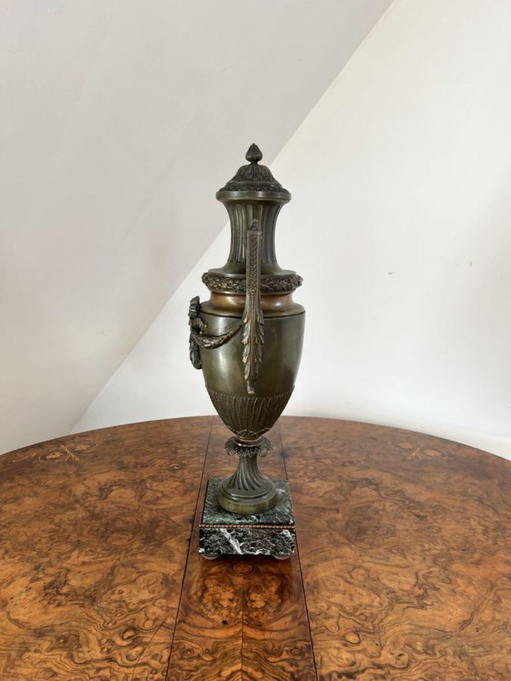 Fine quality pair of large antique Victorian bronze urns  In Good Condition For Sale In Ipswich, GB
