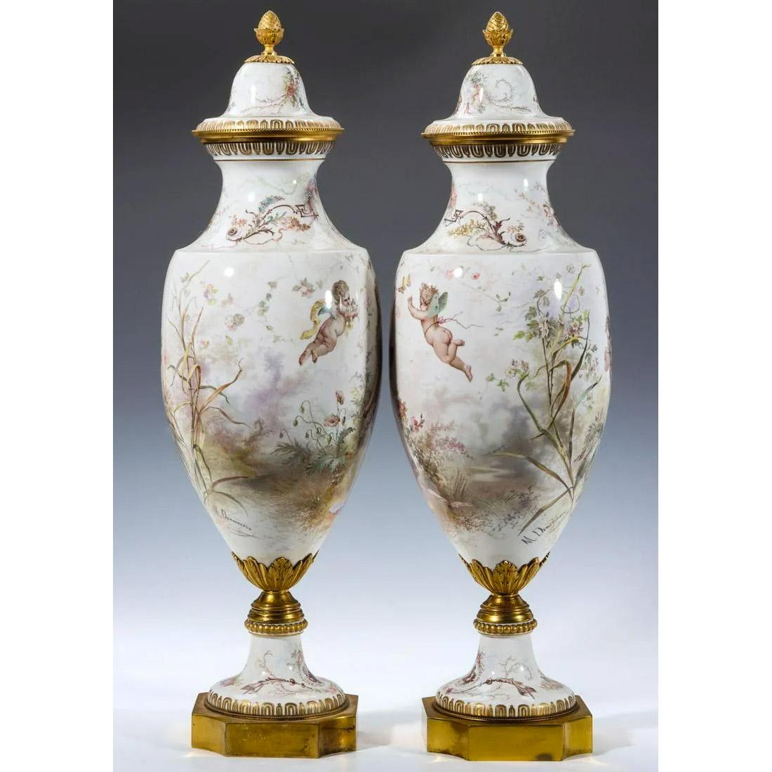 Paire de vases et couvercle en porcelaine de style Svres de qualité supérieure, par M. Demonceaux en vente 2