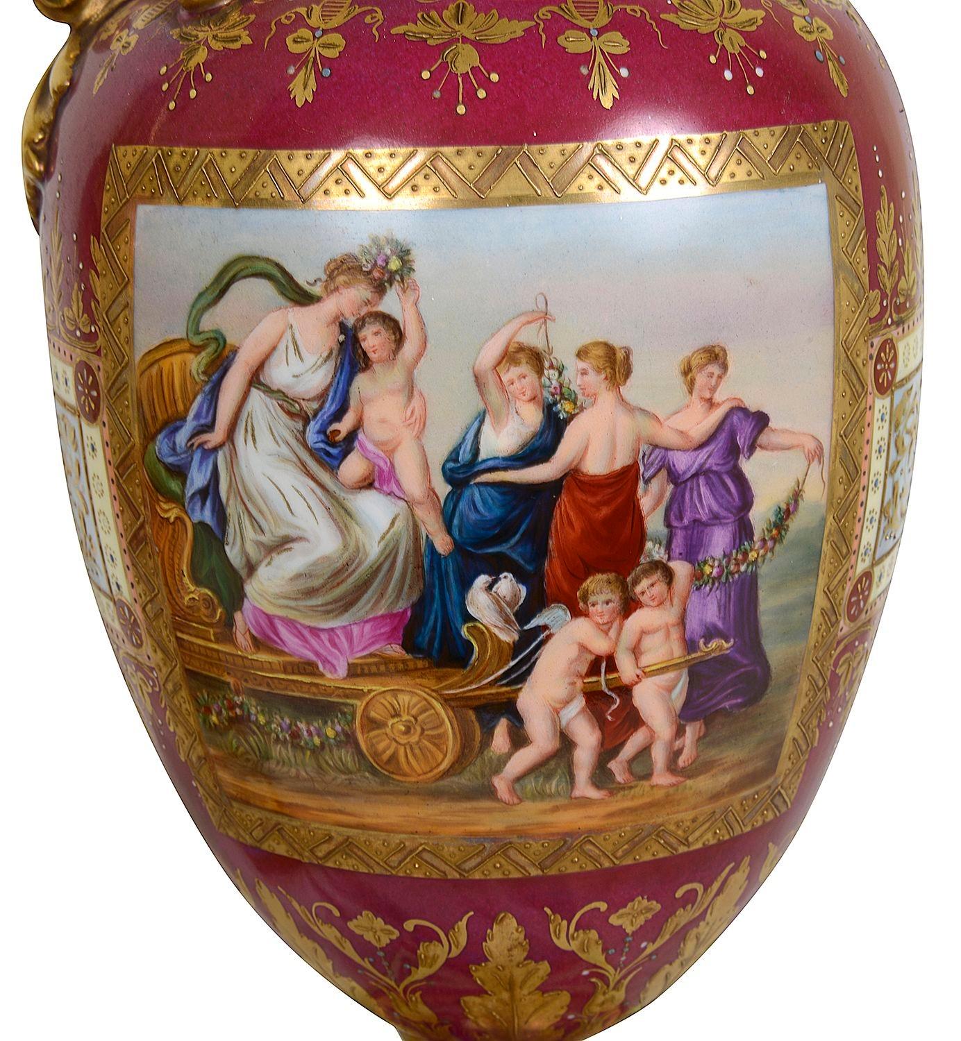 Coppia di spurghi in porcellana di Vienna di alta qualità, circa 1890 in vendita 3
