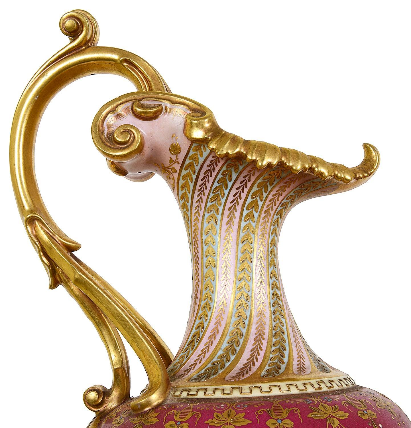 Dipinto a mano Coppia di spurghi in porcellana di Vienna di alta qualità, circa 1890 in vendita