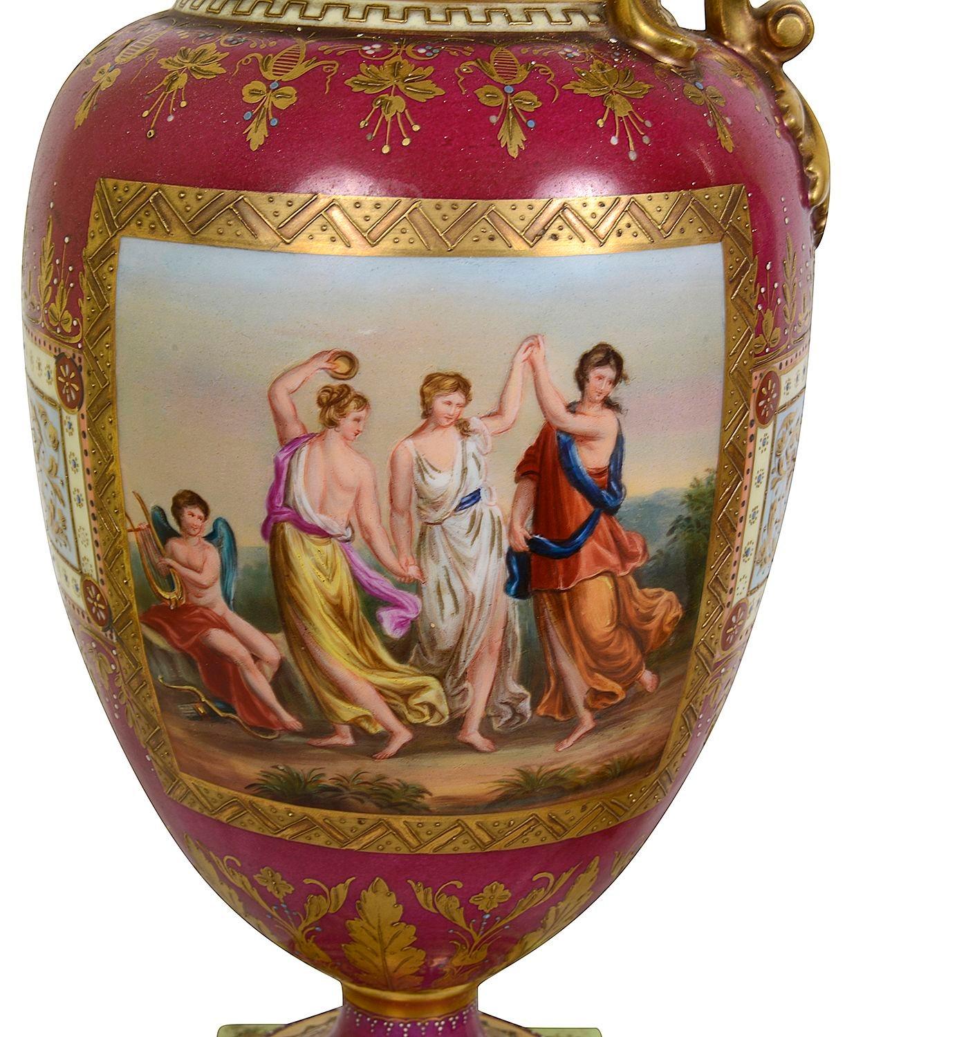 Coppia di spurghi in porcellana di Vienna di alta qualità, circa 1890 in vendita 2