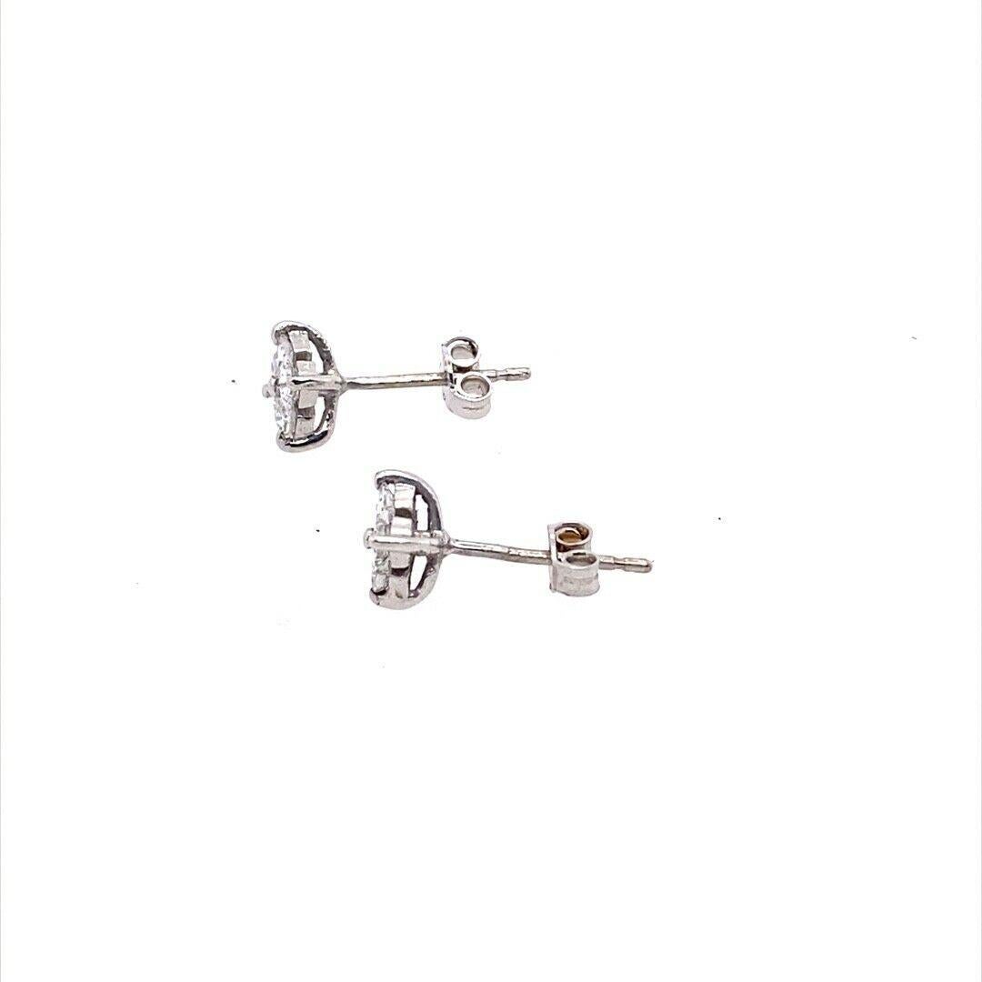 Fine Quality Princess Cut Diamond Earrings in 18ct White Gold In New Condition For Sale In London, GB
