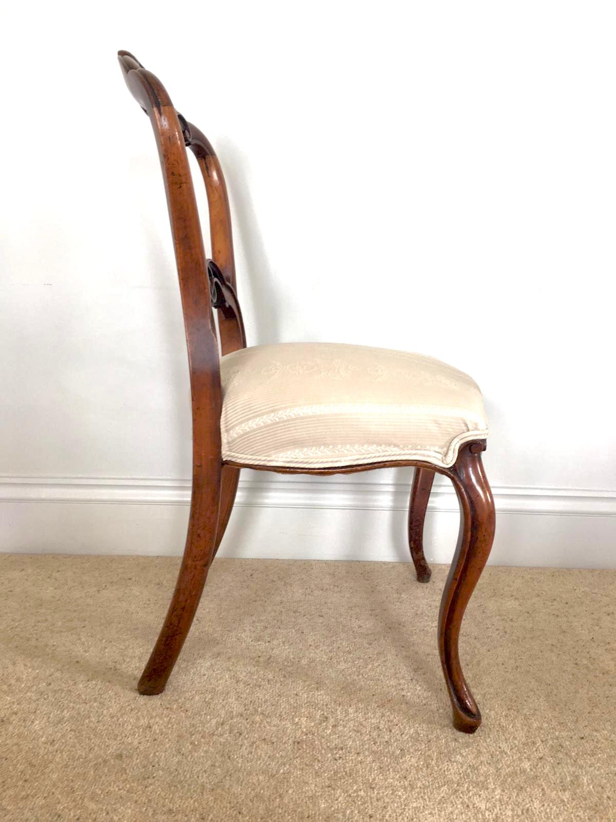 Fine Quality Set of Four Victorian Carved Walnut Dining Chairs 4