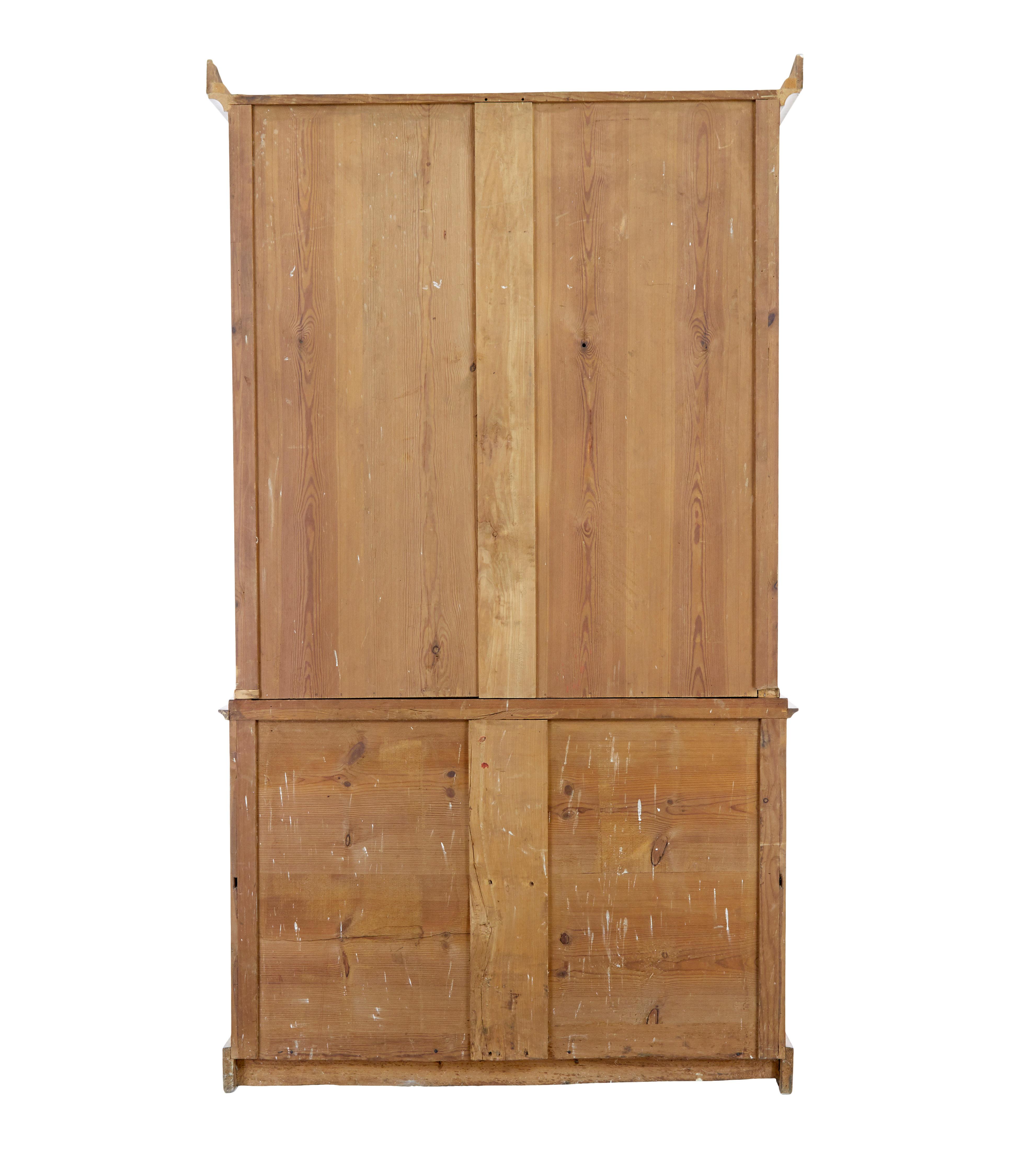 Fine quality Swedish 19th century birch cabinet In Good Condition For Sale In Debenham, Suffolk
