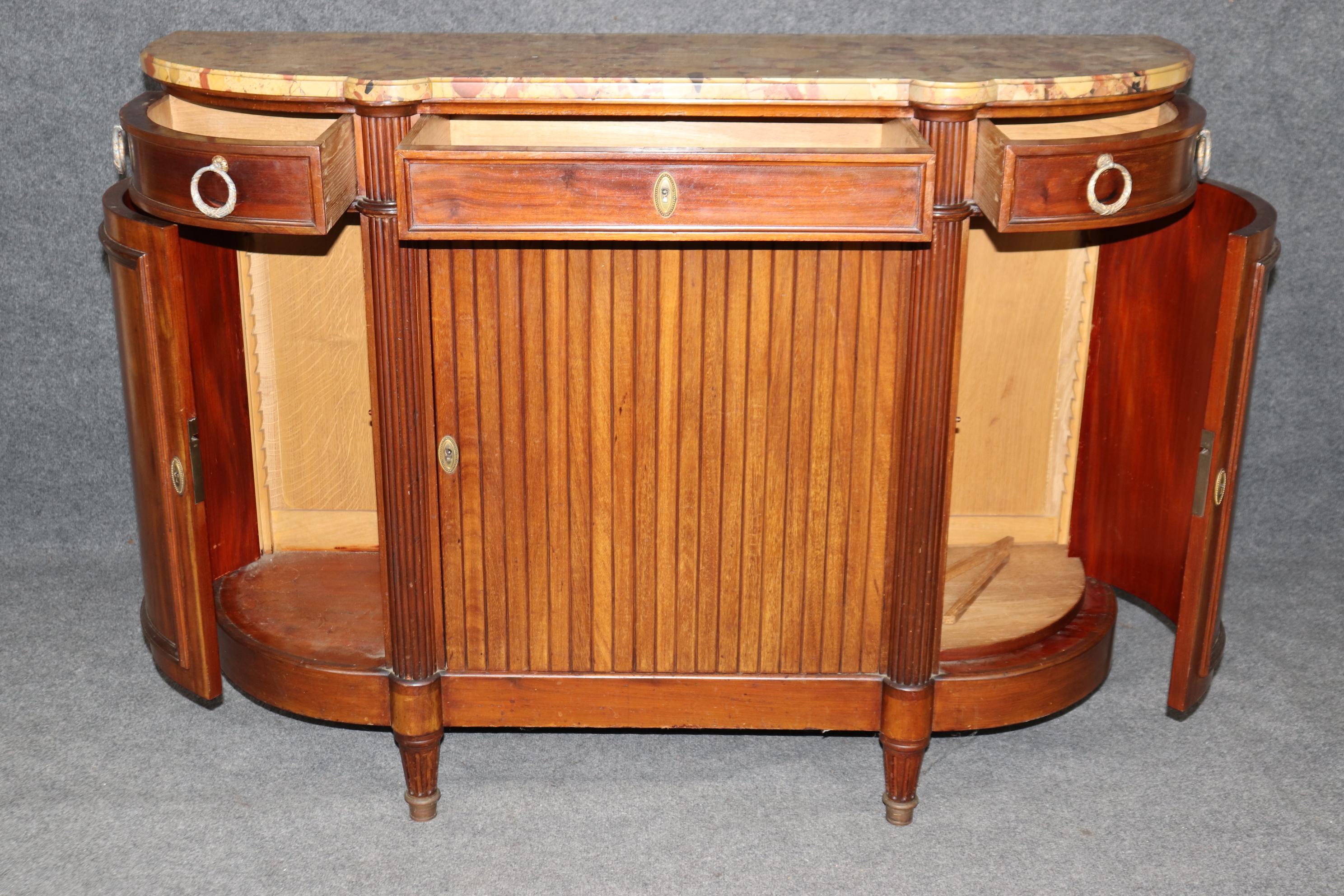 Francese Credenza Direttorio in Noce con Anta a Tambor di alta qualità in vendita