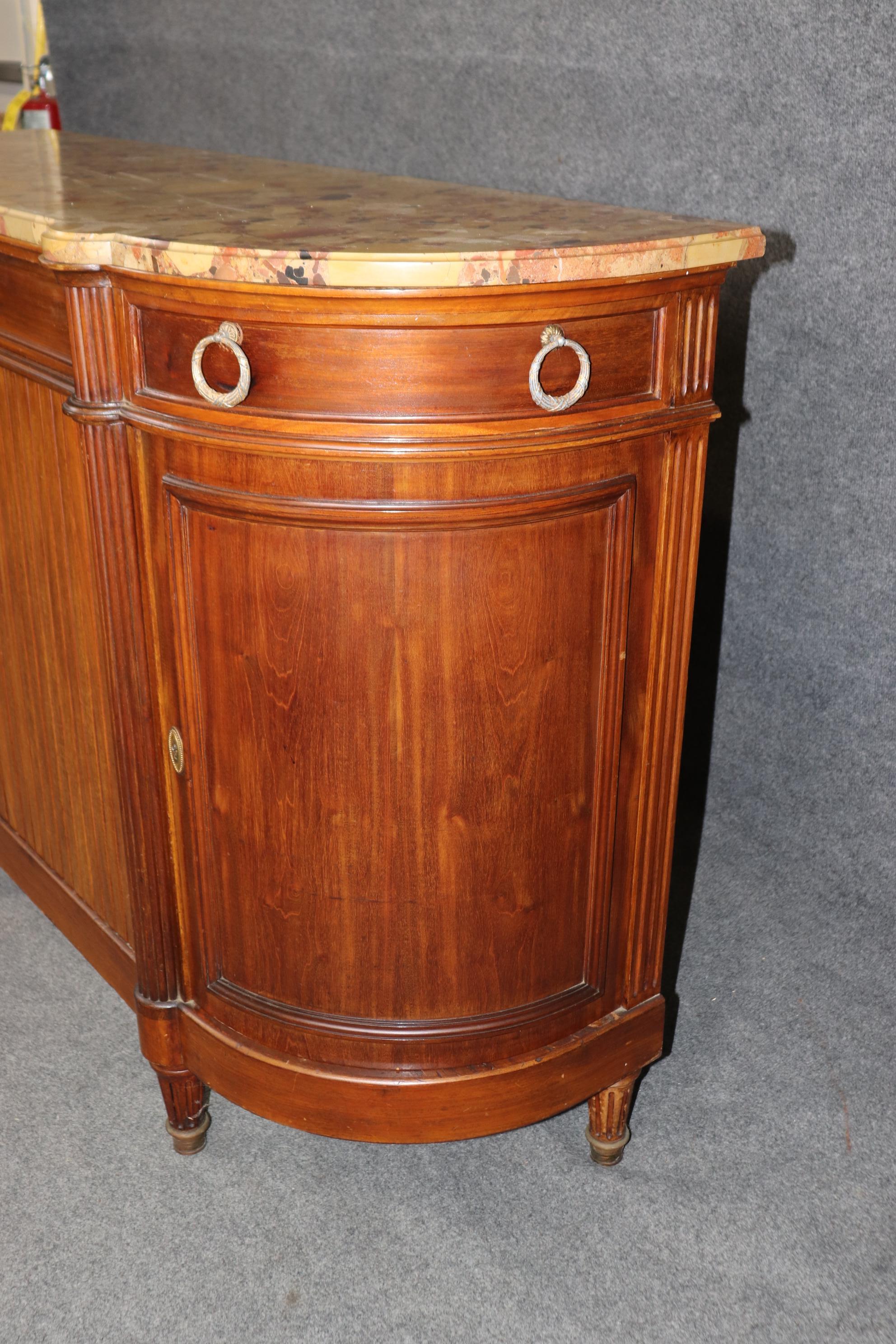 Credenza Direttorio in Noce con Anta a Tambor di alta qualità In condizioni buone in vendita a Swedesboro, NJ