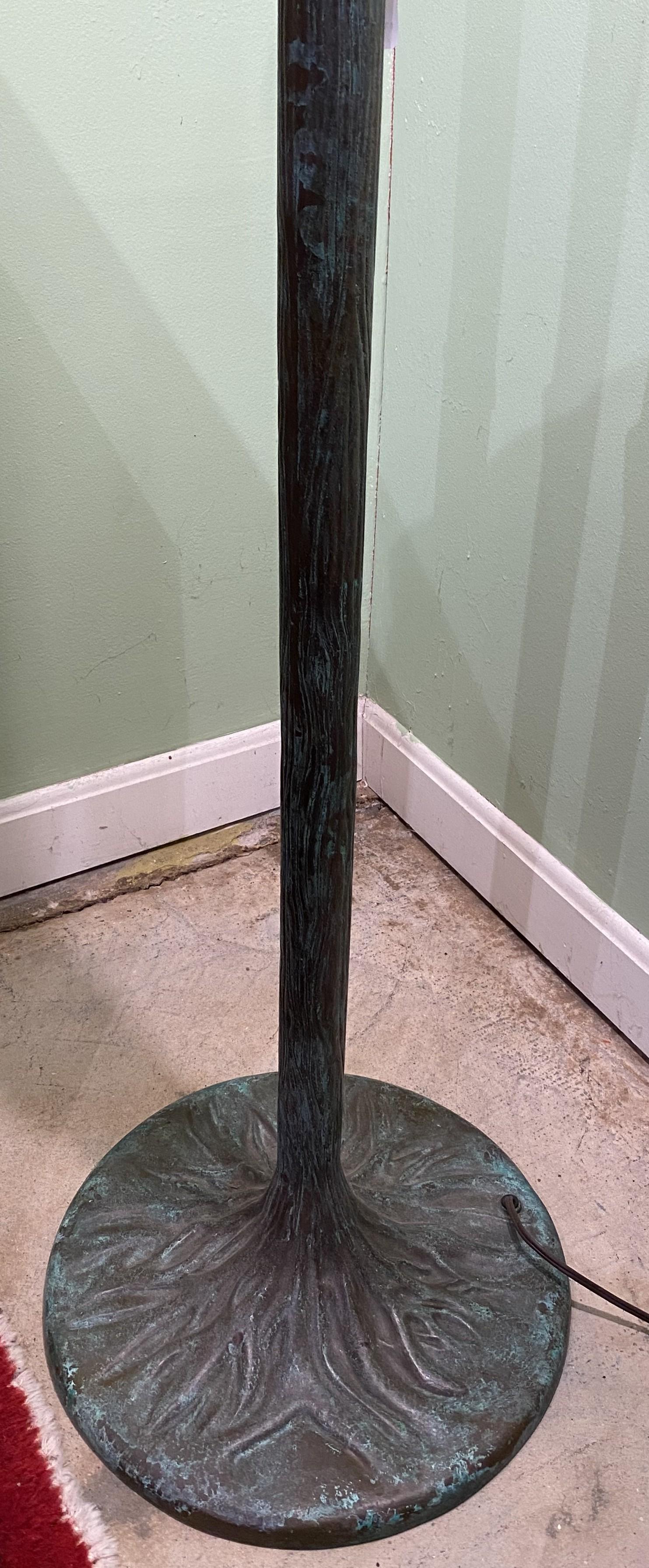 American Fine Quality Tiffany Studios Style Lotus Leaded Glass Floor Lamp