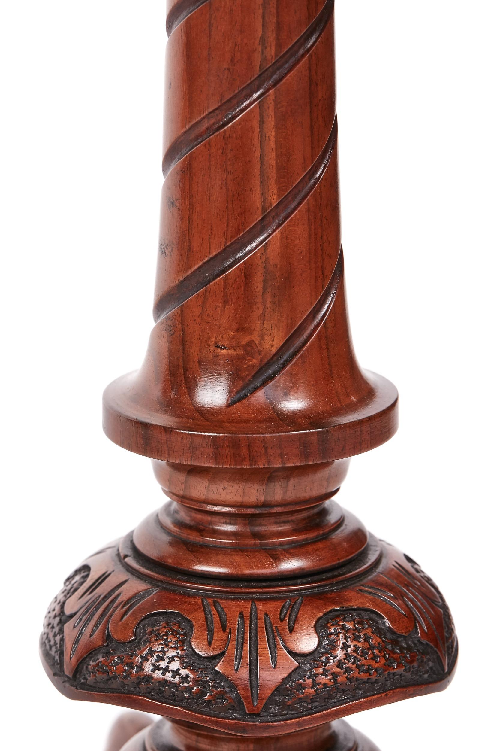 Fine Quality Victorian Burr Walnut Drop Leaf Lamp Table For Sale 5