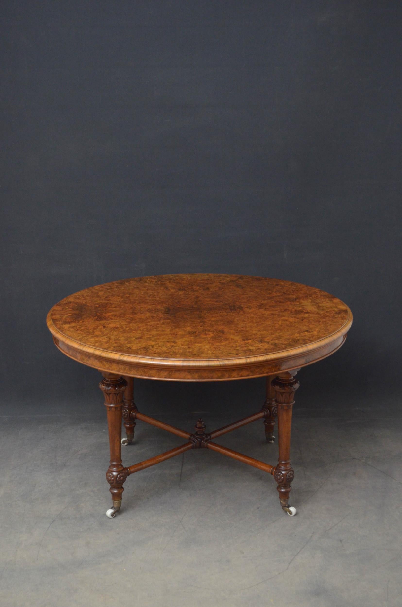 British Fine Quality Victorian Centre Table in Walnut