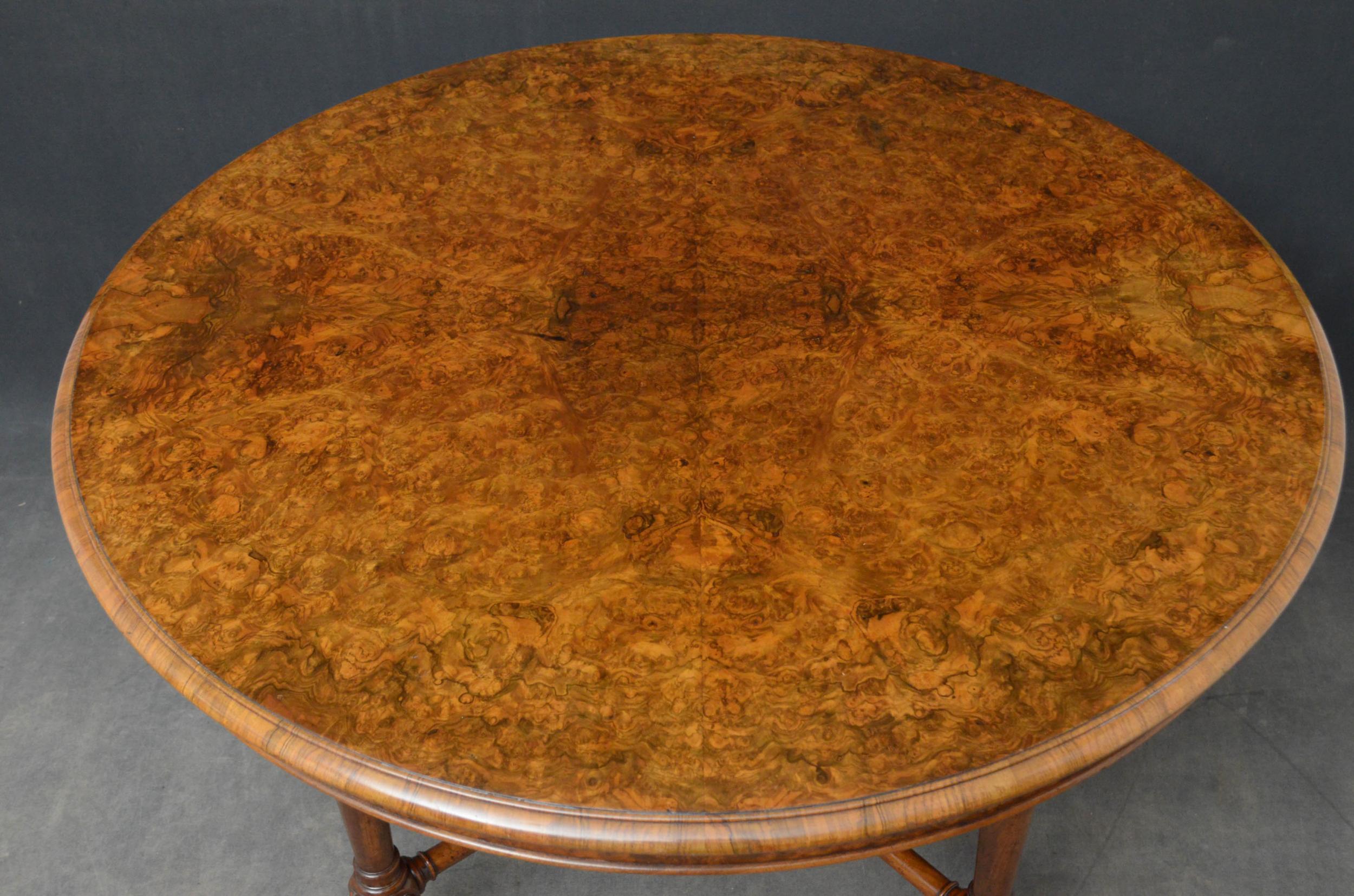 19th Century Fine Quality Victorian Centre Table in Walnut