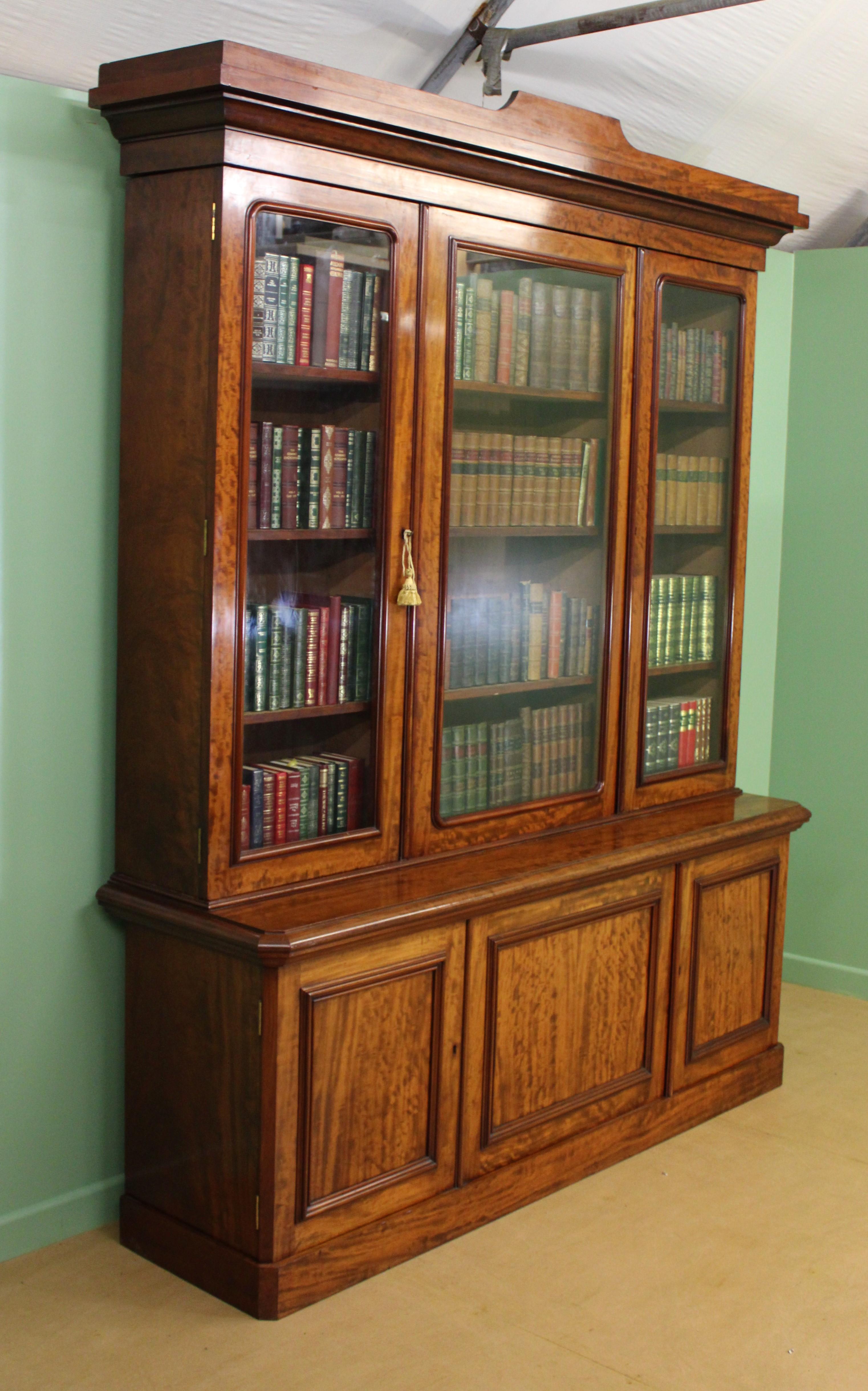 Fine Quality Victorian Figured Mahogany Library Bookcase For Sale 8