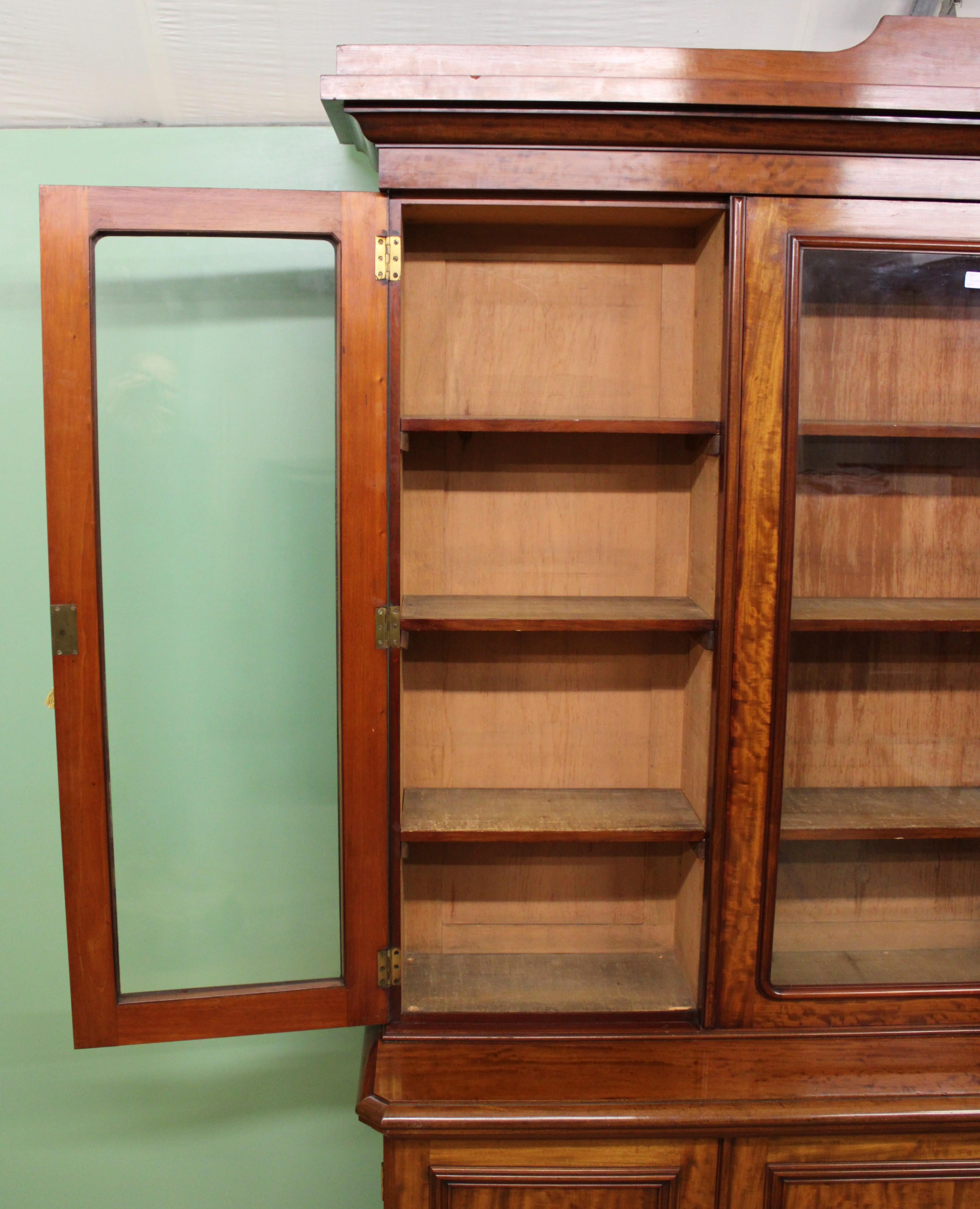 Fine Quality Victorian Figured Mahogany Library Bookcase For Sale 12