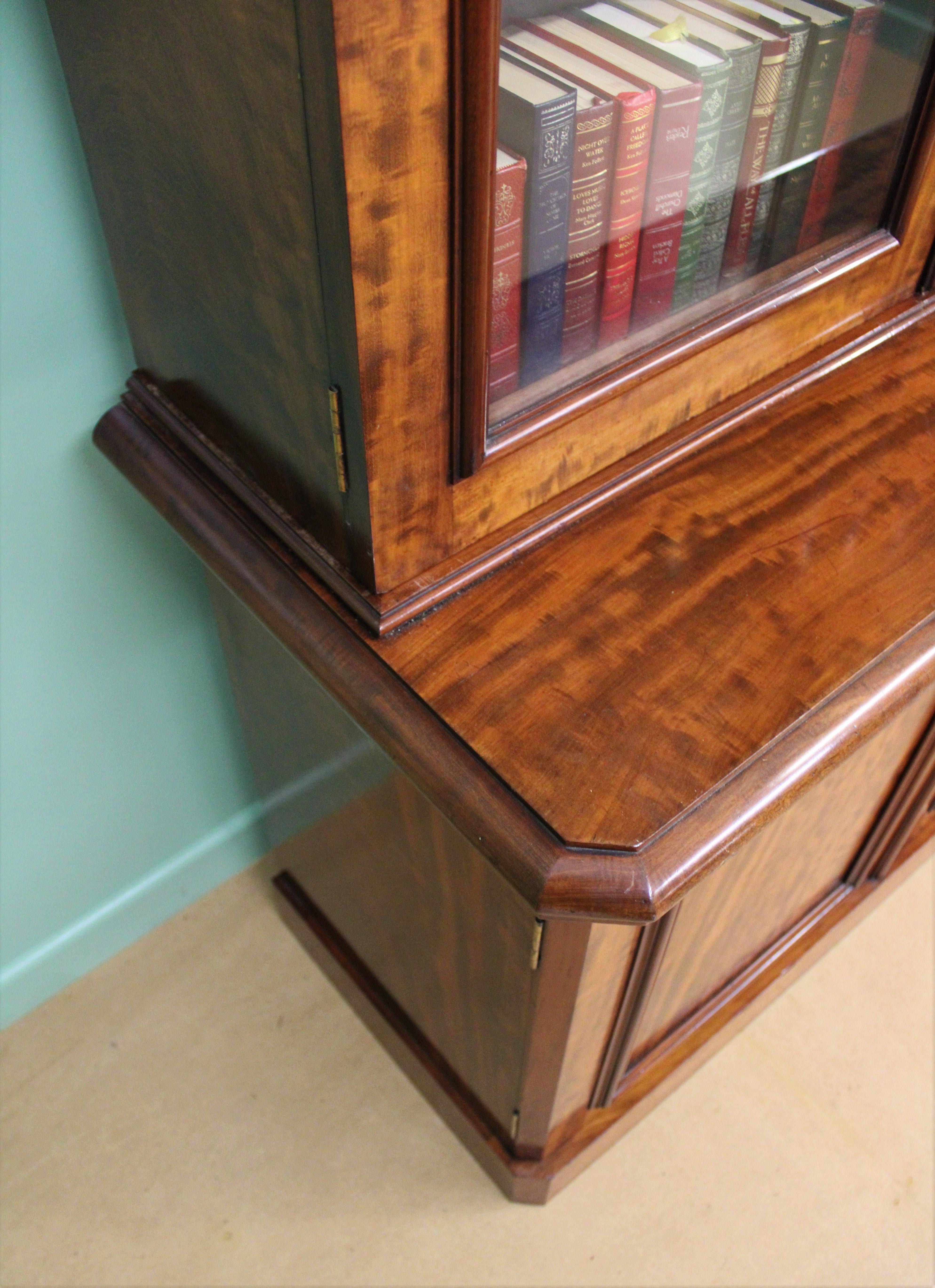 Fine Quality Victorian Figured Mahogany Library Bookcase For Sale 4