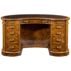 Used Fine Quality Victorian Kidney-Shaped Desk in Richly Figured Walnut by Gillows
