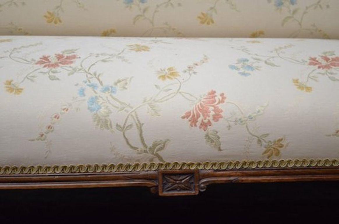 Fine XIX secolo Divano vittoriano di alta qualità - Divano in noce in vendita