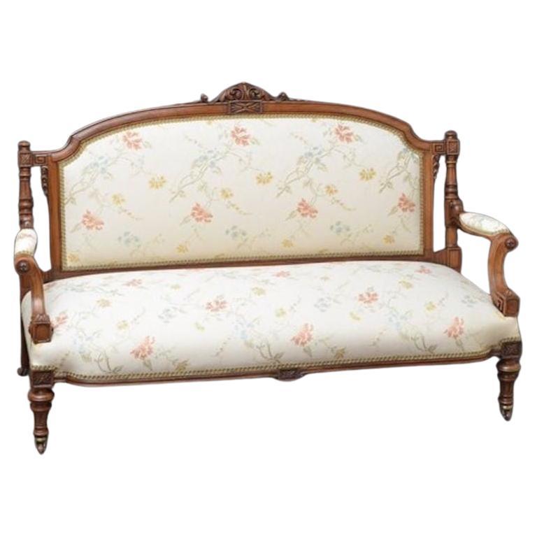 Viktorianisches Sofa in hoher Qualität, Sofa aus Nussbaumholz im Angebot