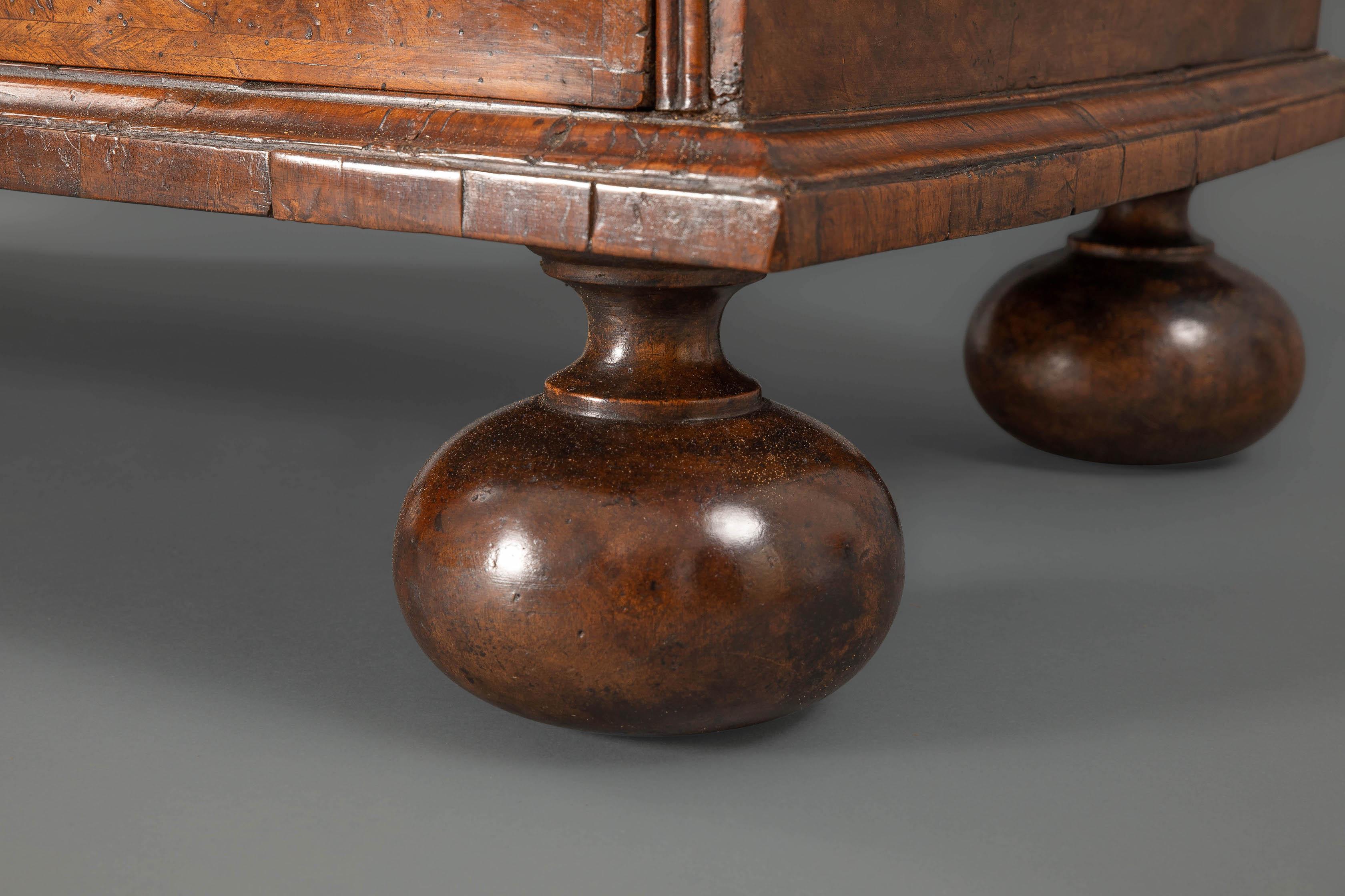Early 18th Century Fine Queen Anne Walnut Double Dome Cabinet For Sale