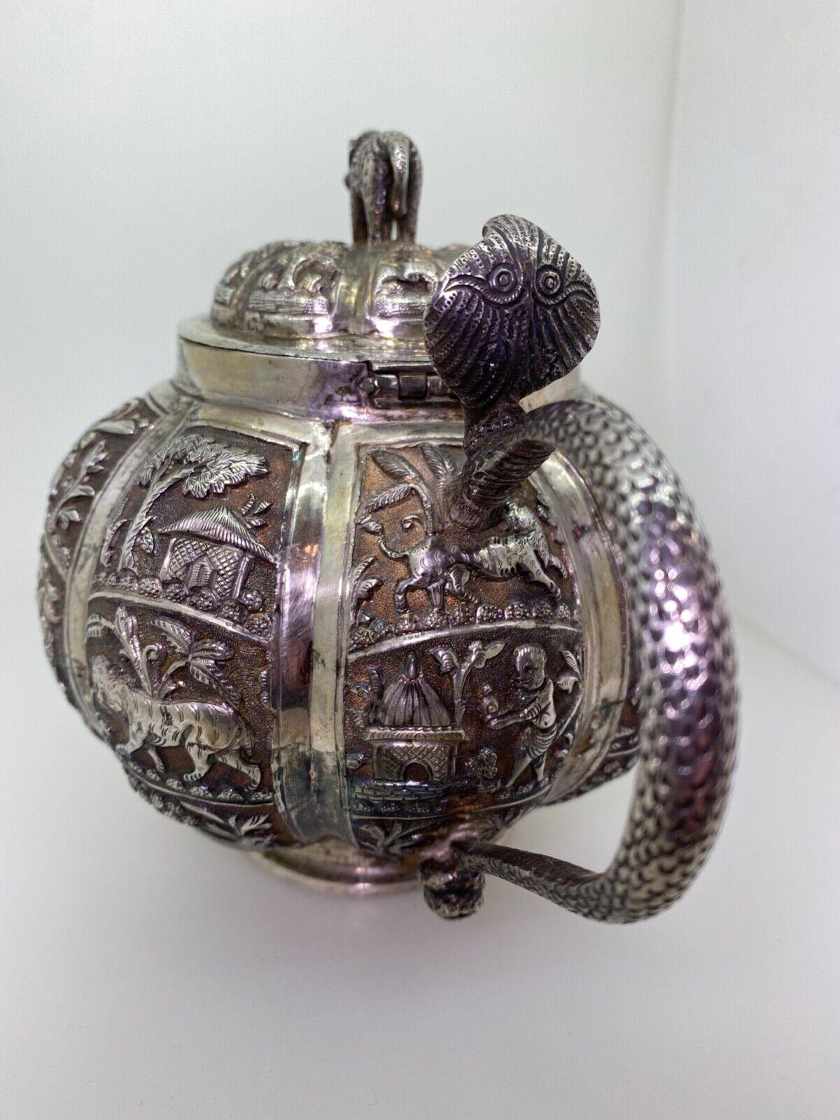 Anglo-Indian Fine & Rare Antique Indian Silver Tea Set, c1890 Calcutta. Total weight: 900gr. For Sale