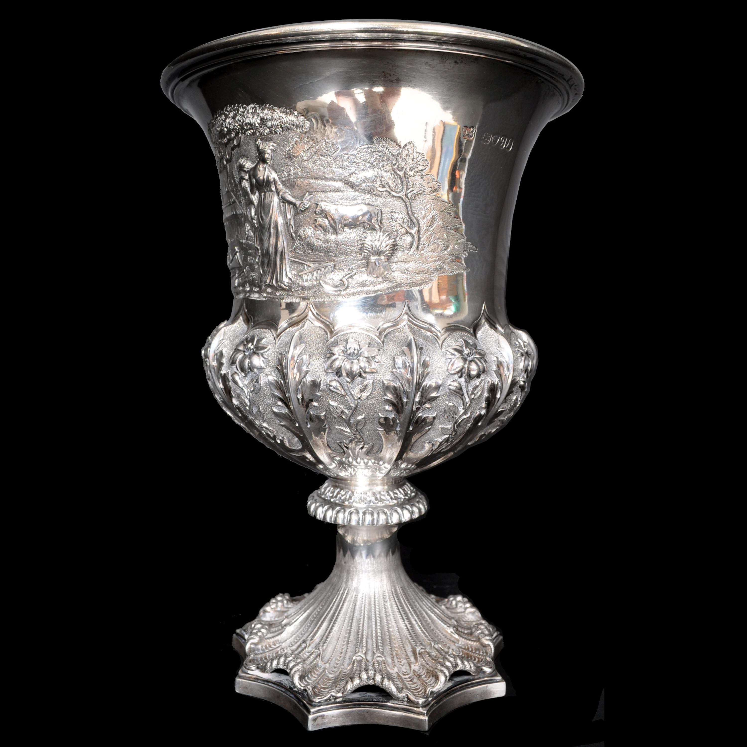 Georgien Tasse de présentation William IV en argent sterling ancien raffiné et rare, 1831 en vente