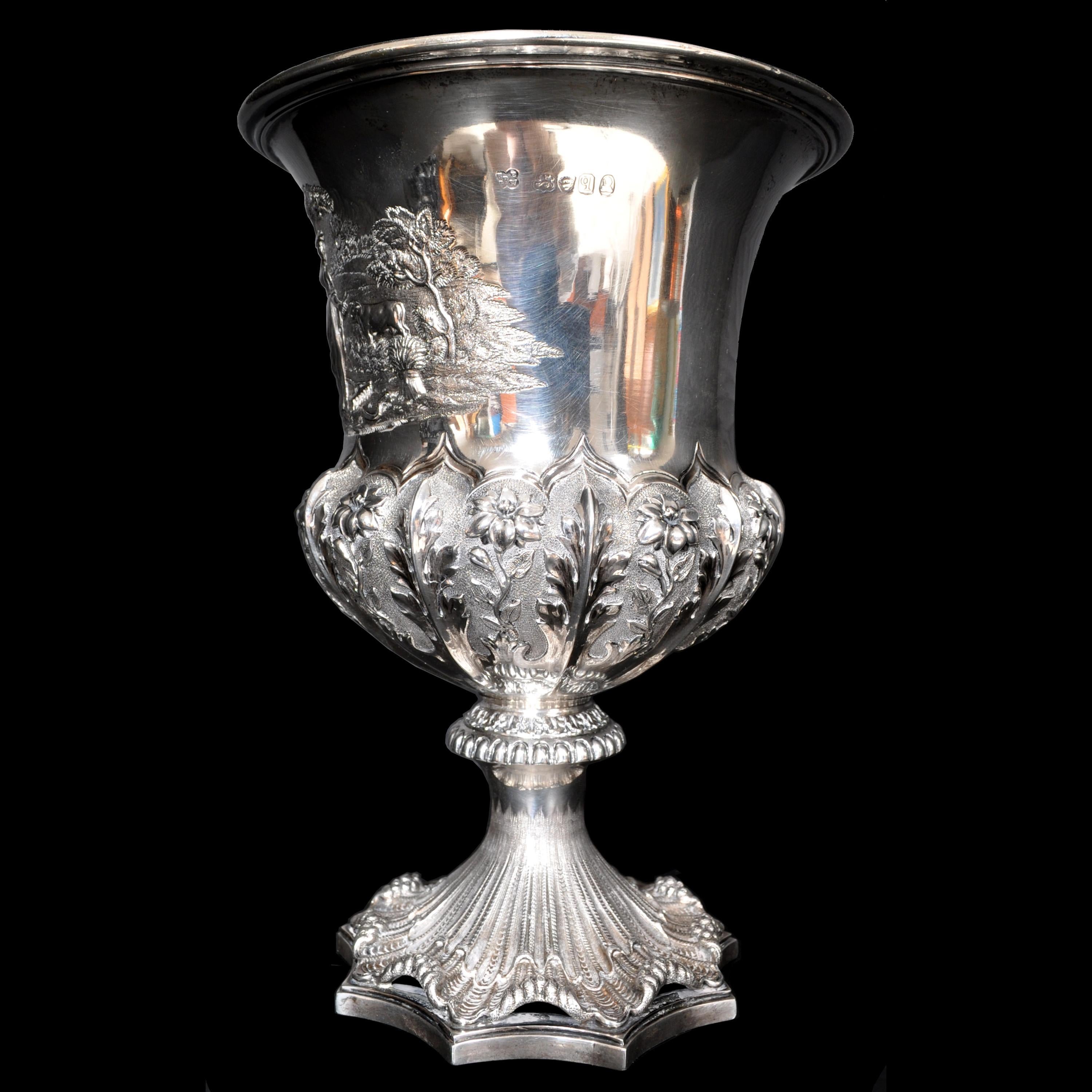 Georgian Fine & Rare Antique Sterling Silver William IV London Presentation Cup, 1831 For Sale