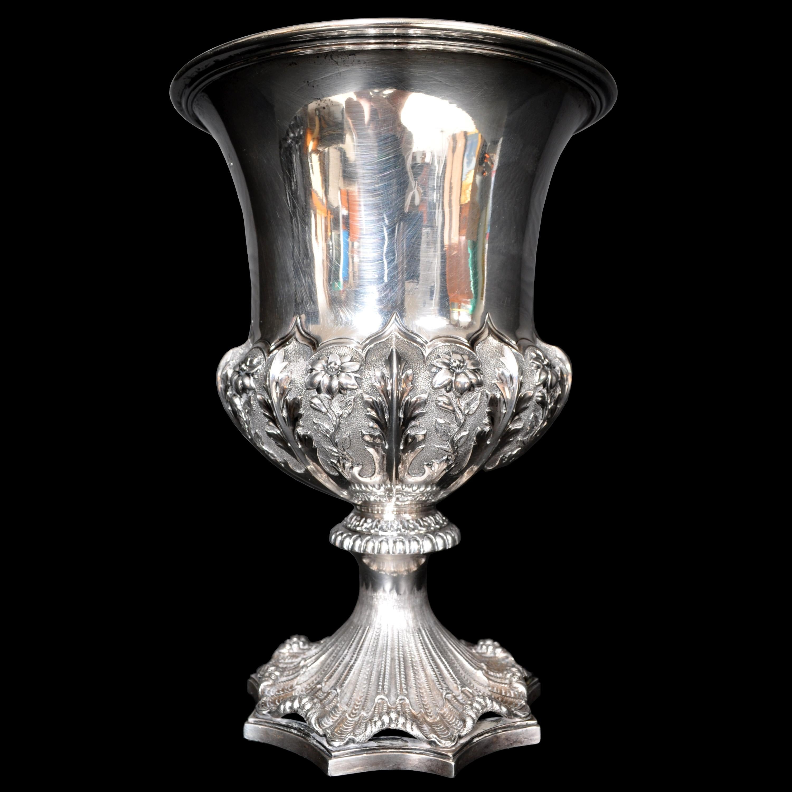 Gilt Fine & Rare Antique Sterling Silver William IV London Presentation Cup, 1831 For Sale